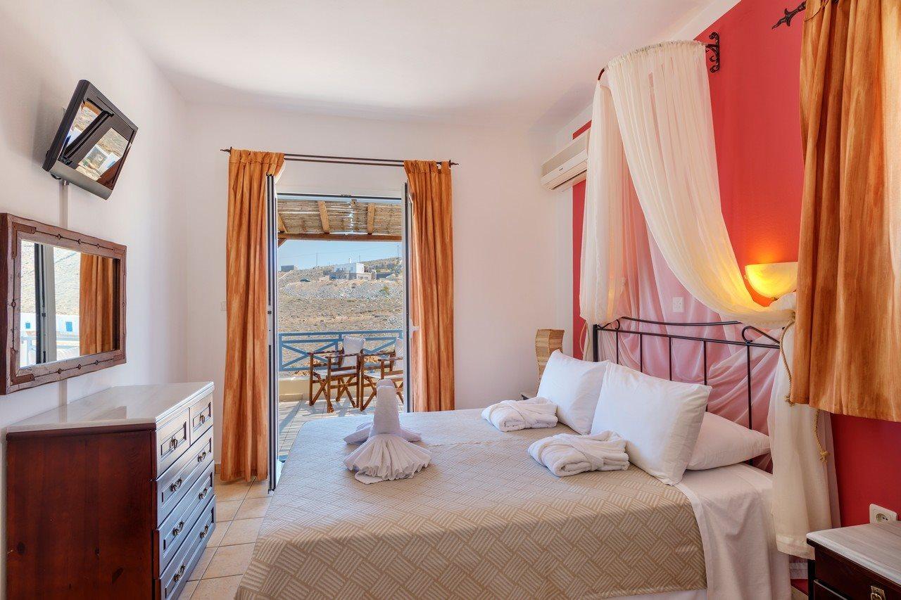 Sunrise Beach Suites Azolimnos Exteriör bild