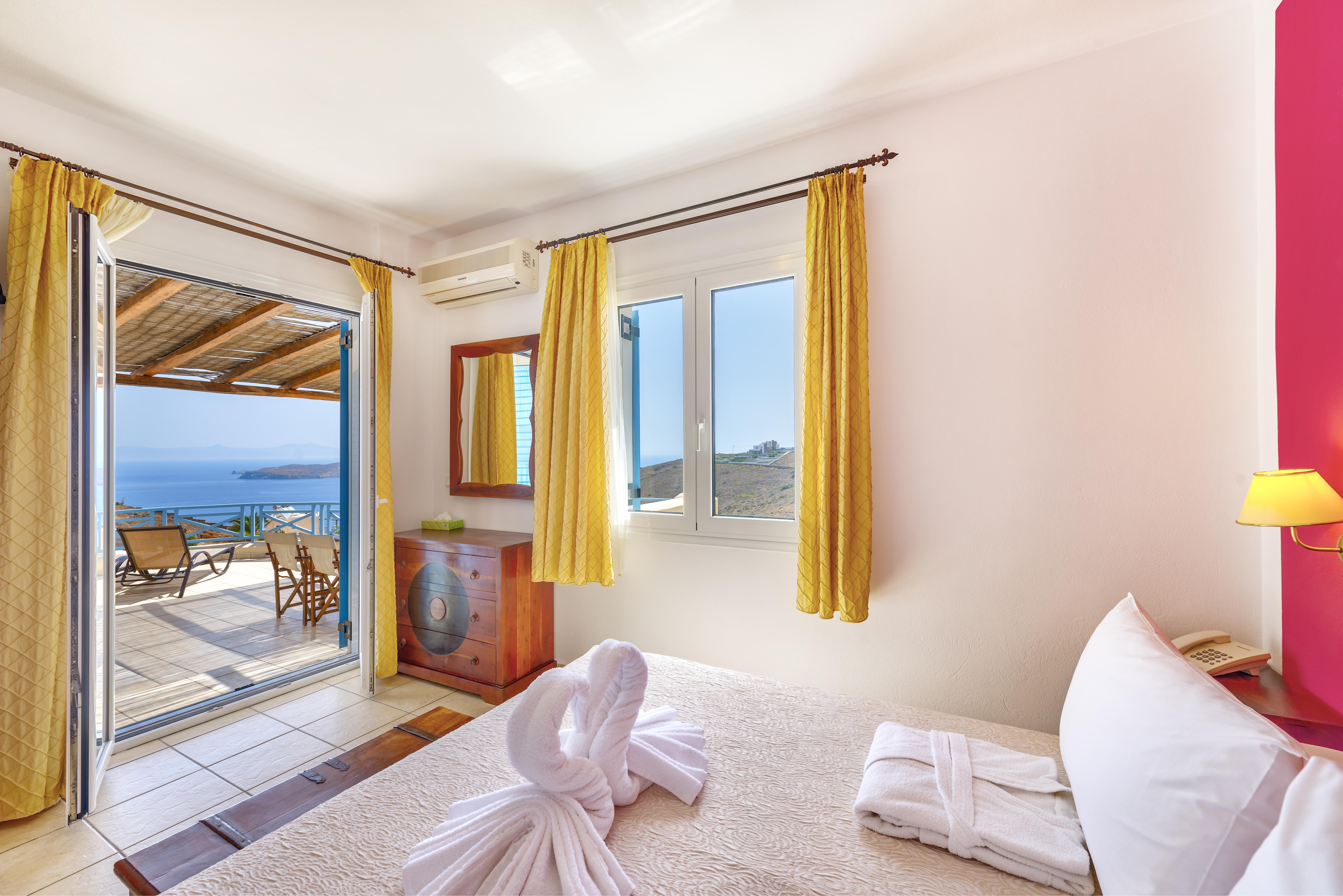 Sunrise Beach Suites Azolimnos Exteriör bild