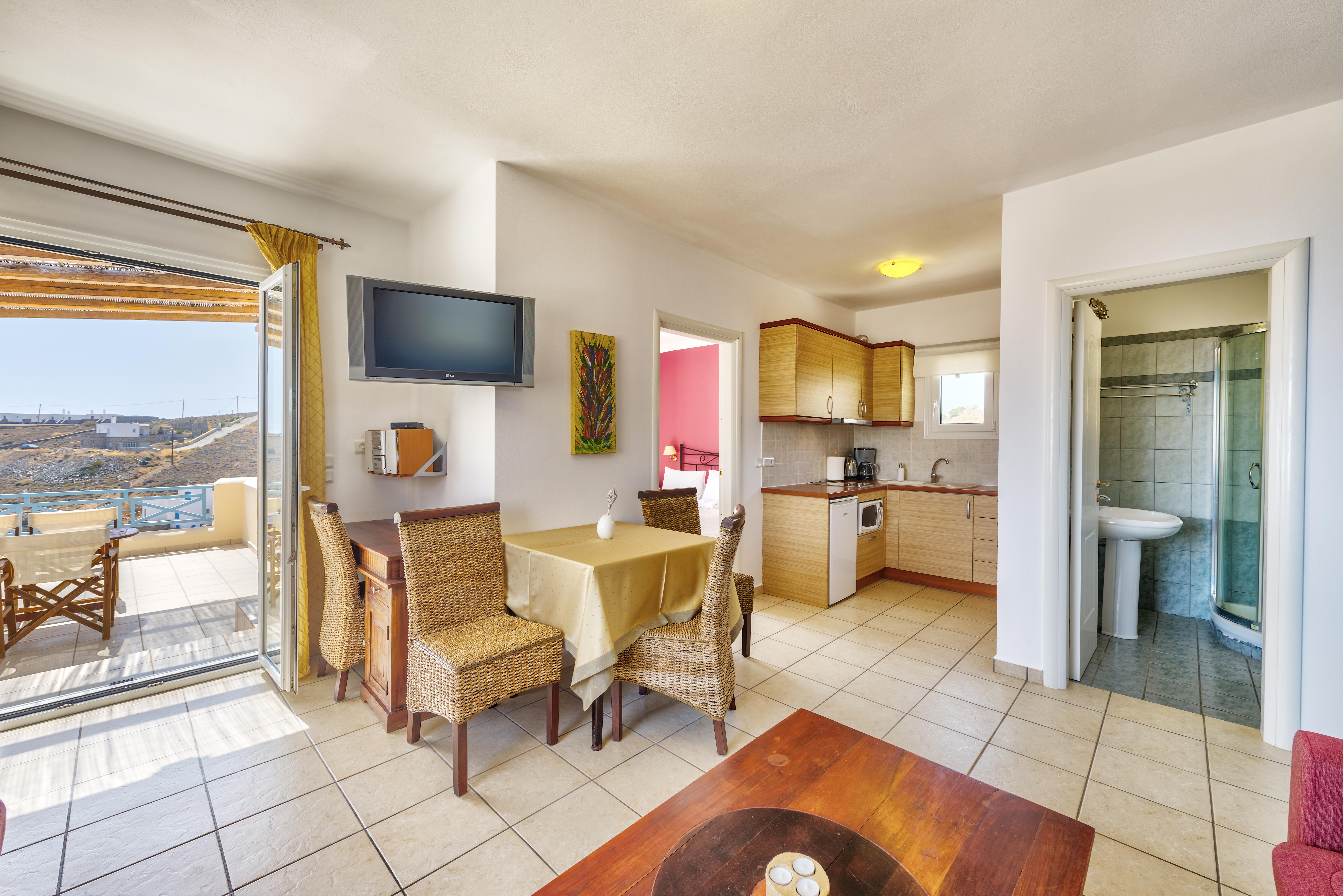 Sunrise Beach Suites Azolimnos Exteriör bild