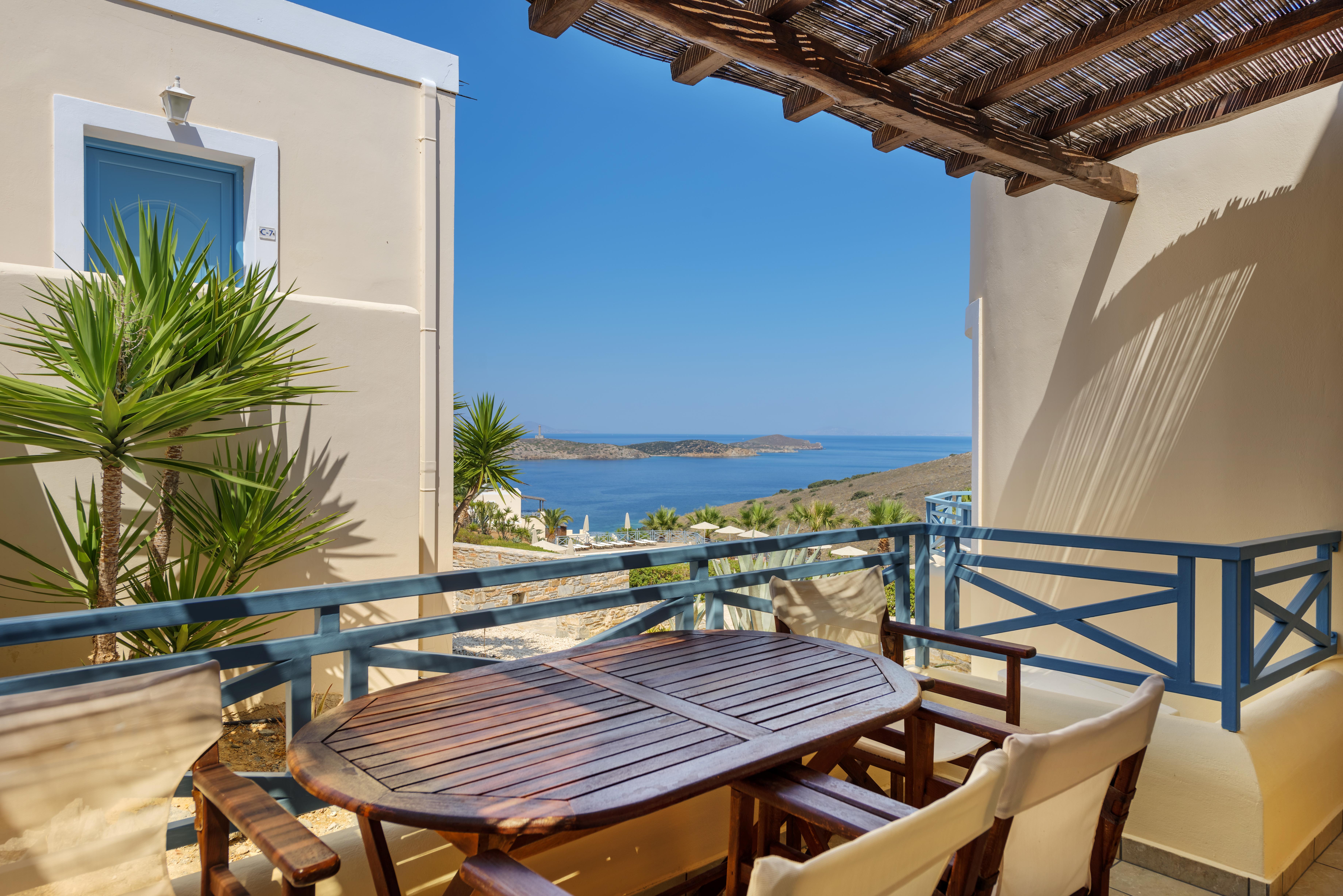 Sunrise Beach Suites Azolimnos Exteriör bild