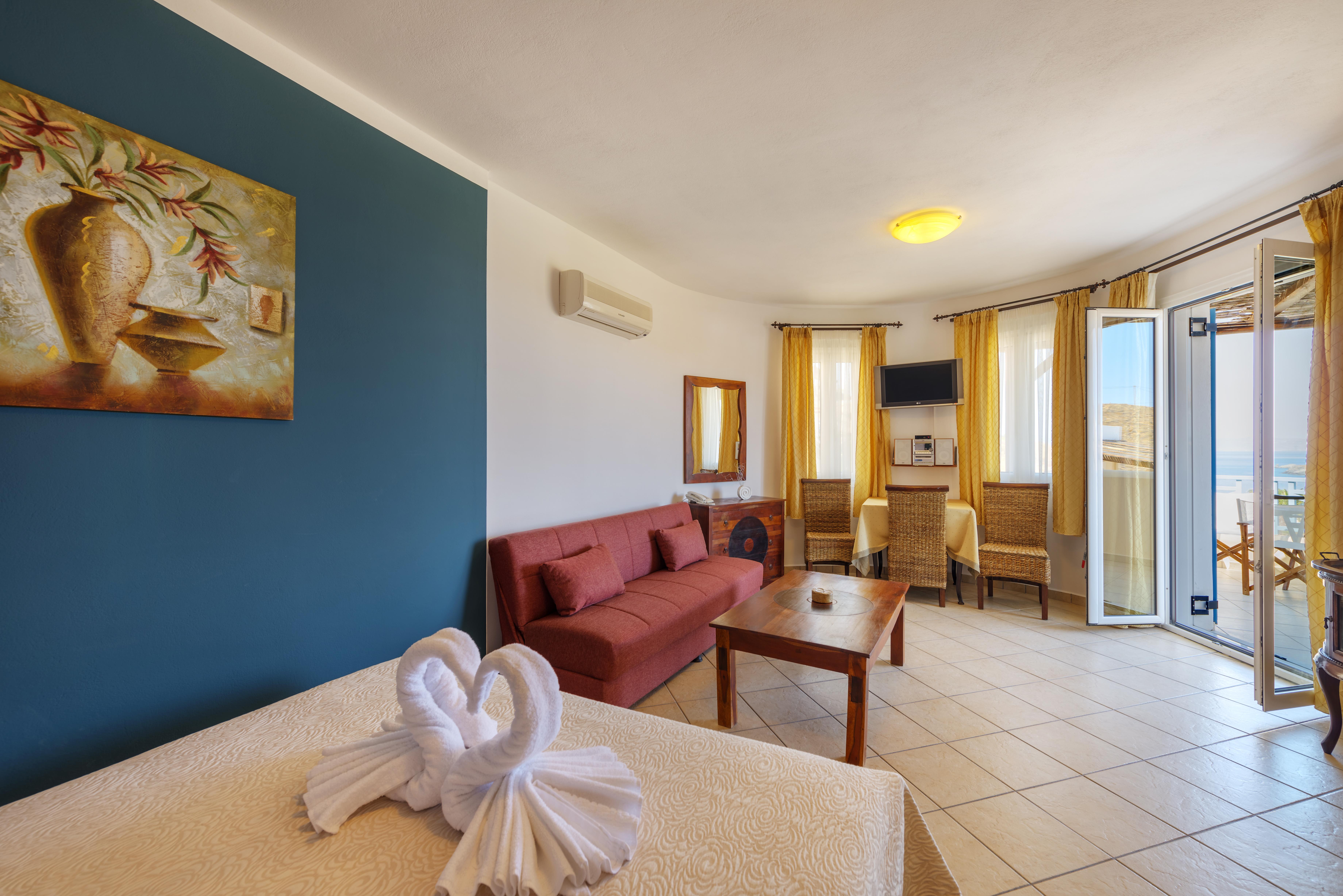 Sunrise Beach Suites Azolimnos Exteriör bild