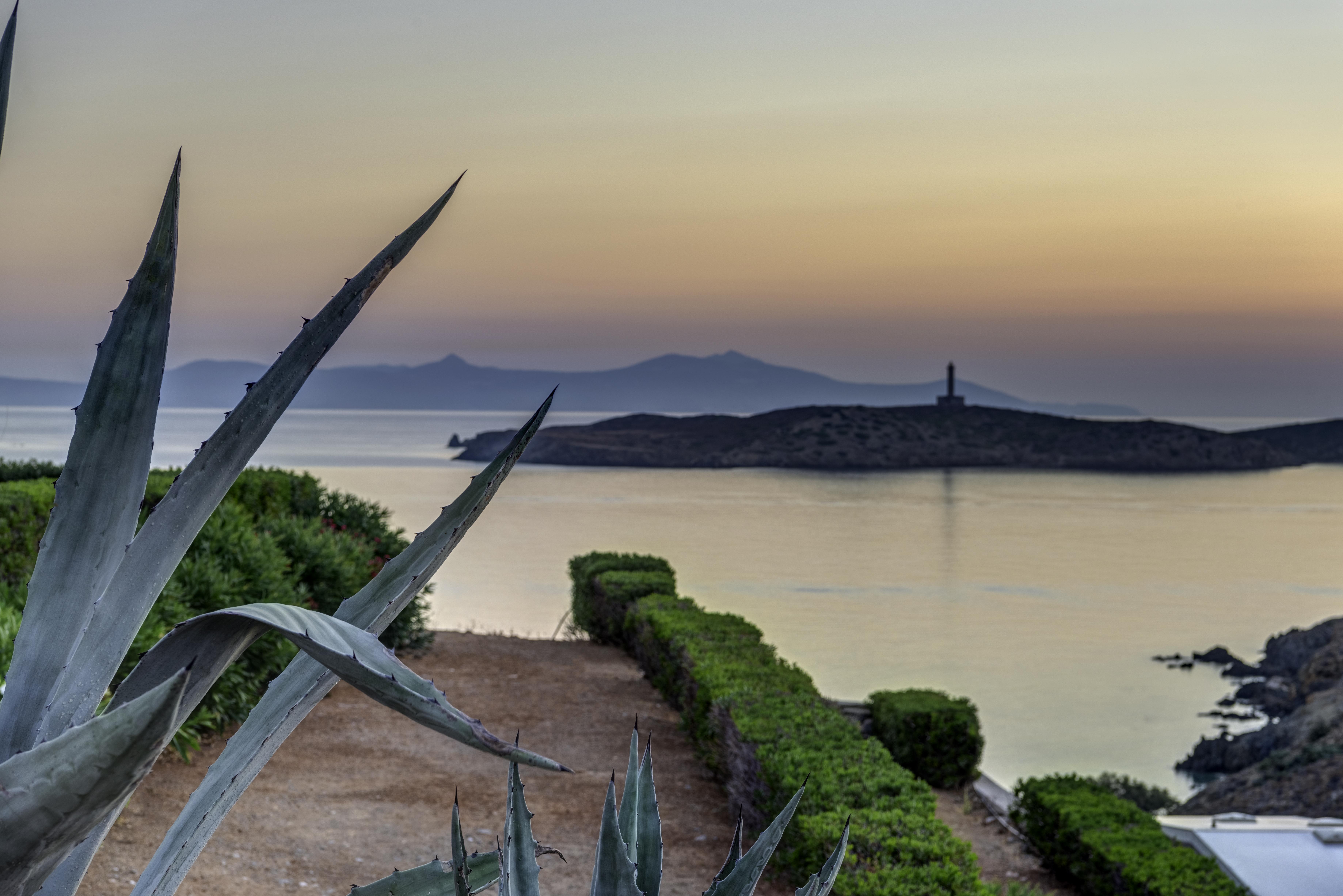 Sunrise Beach Suites Azolimnos Exteriör bild