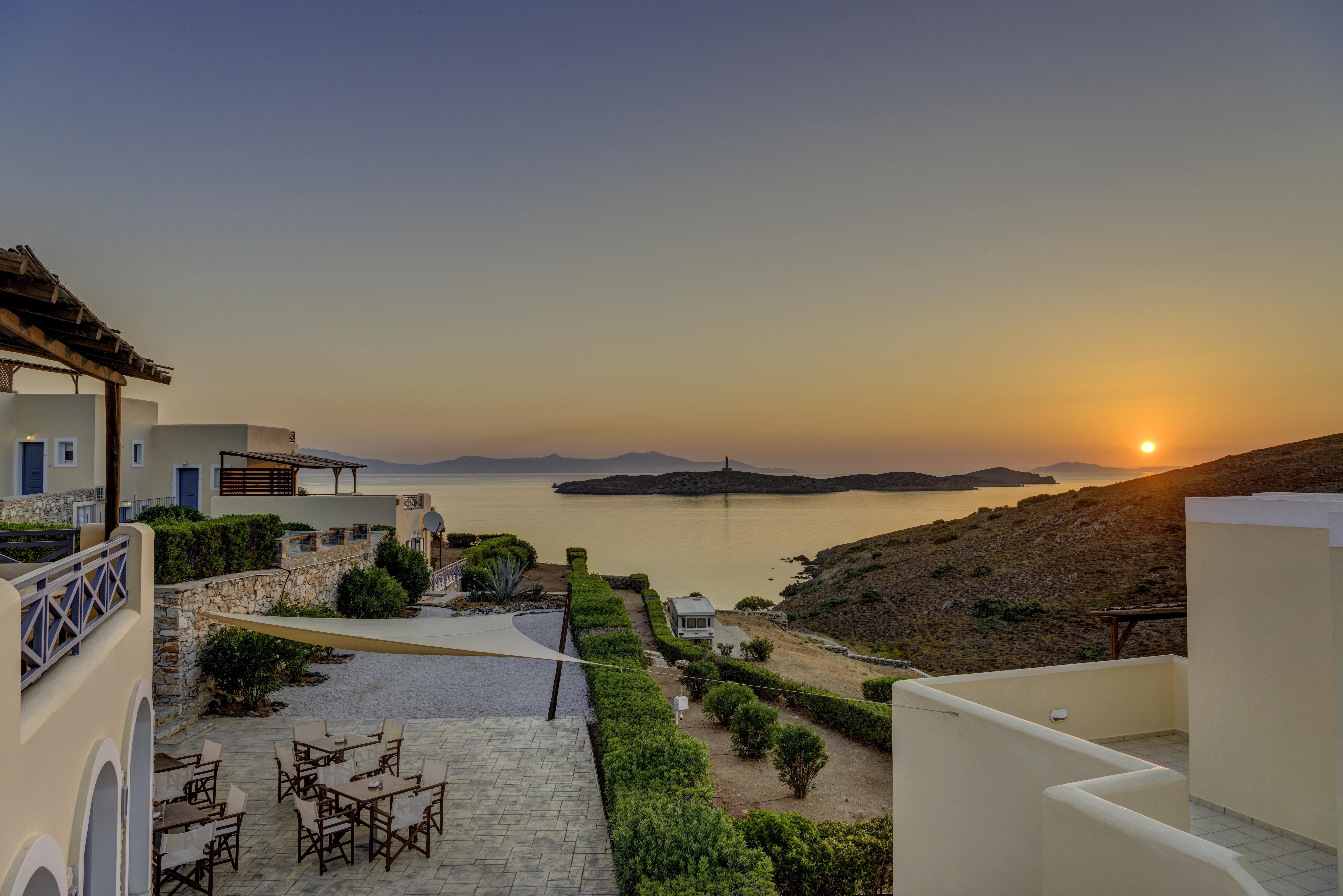 Sunrise Beach Suites Azolimnos Exteriör bild
